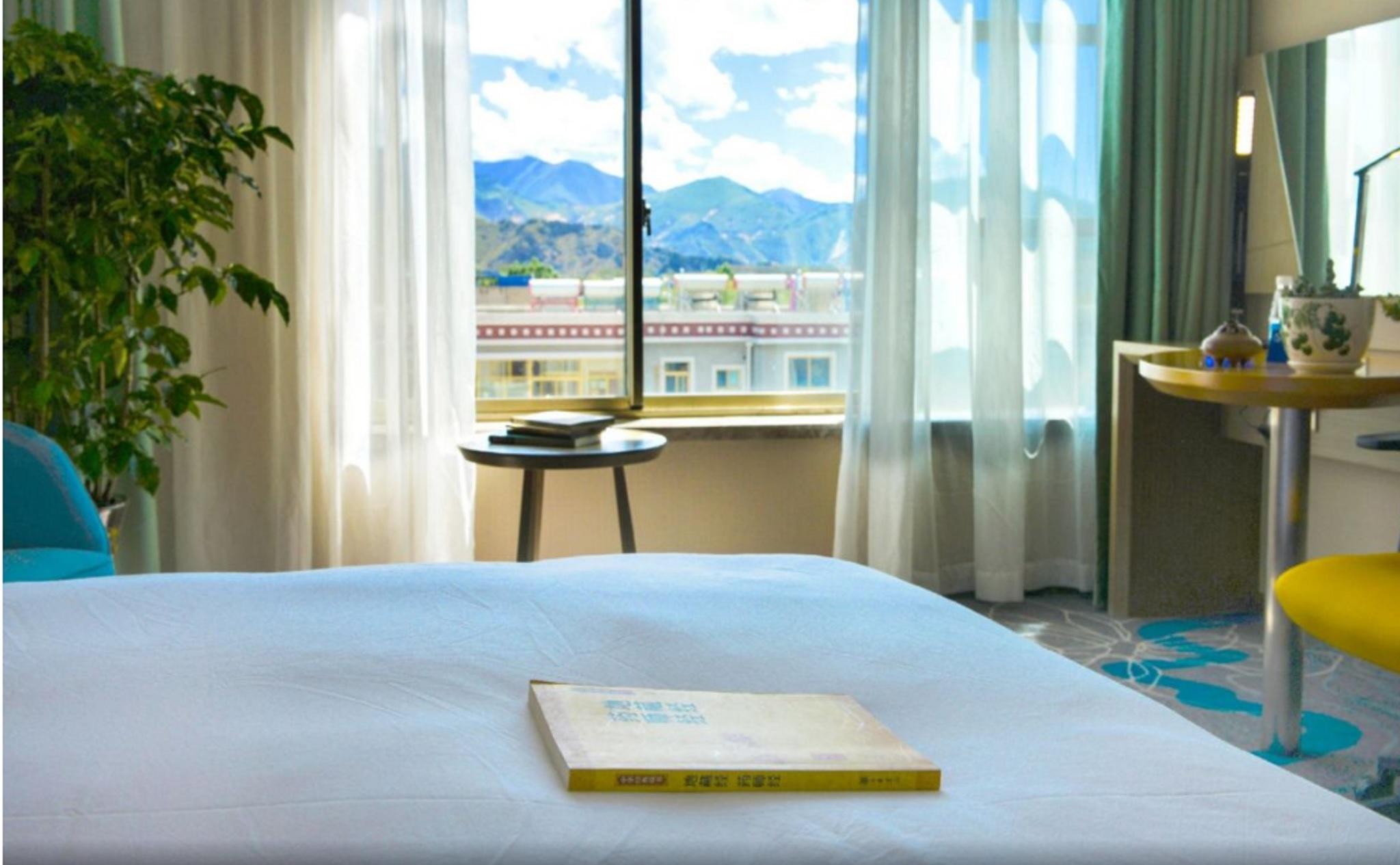 Holiday Inn Express Lhasa Potala Palace, An Ihg Hotel Esterno foto